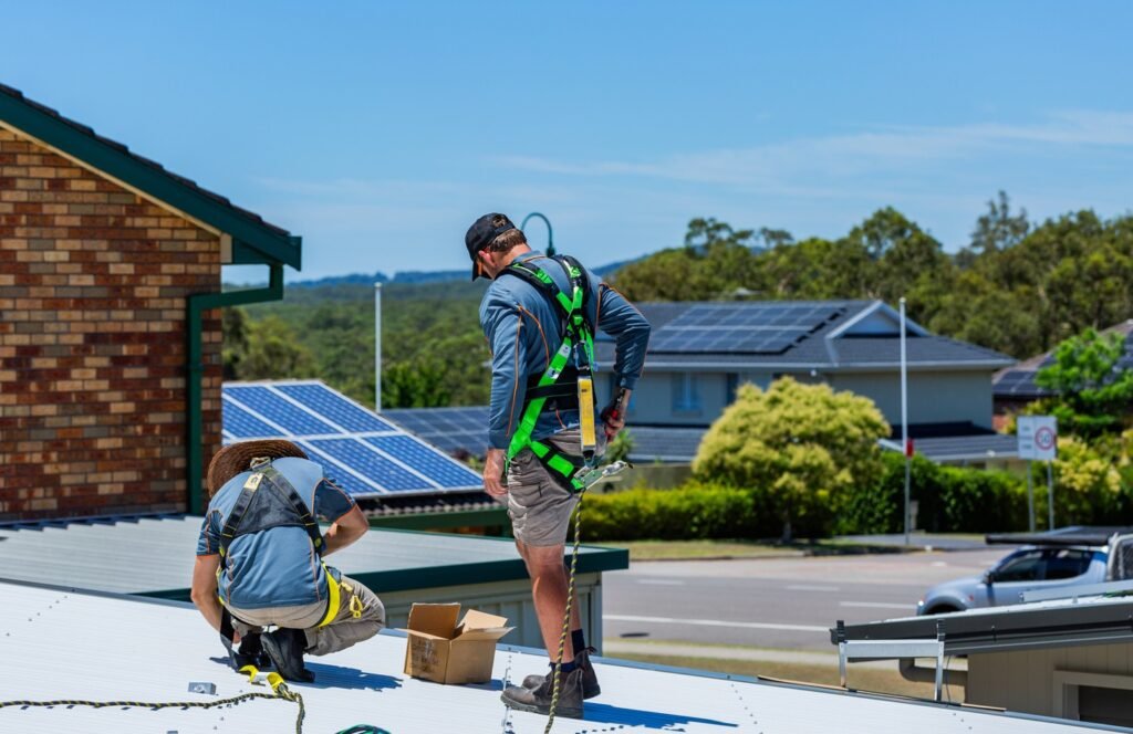 Hobart's local expert roofers fixing metal roof